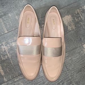 Nude/peach mango loafers / flats